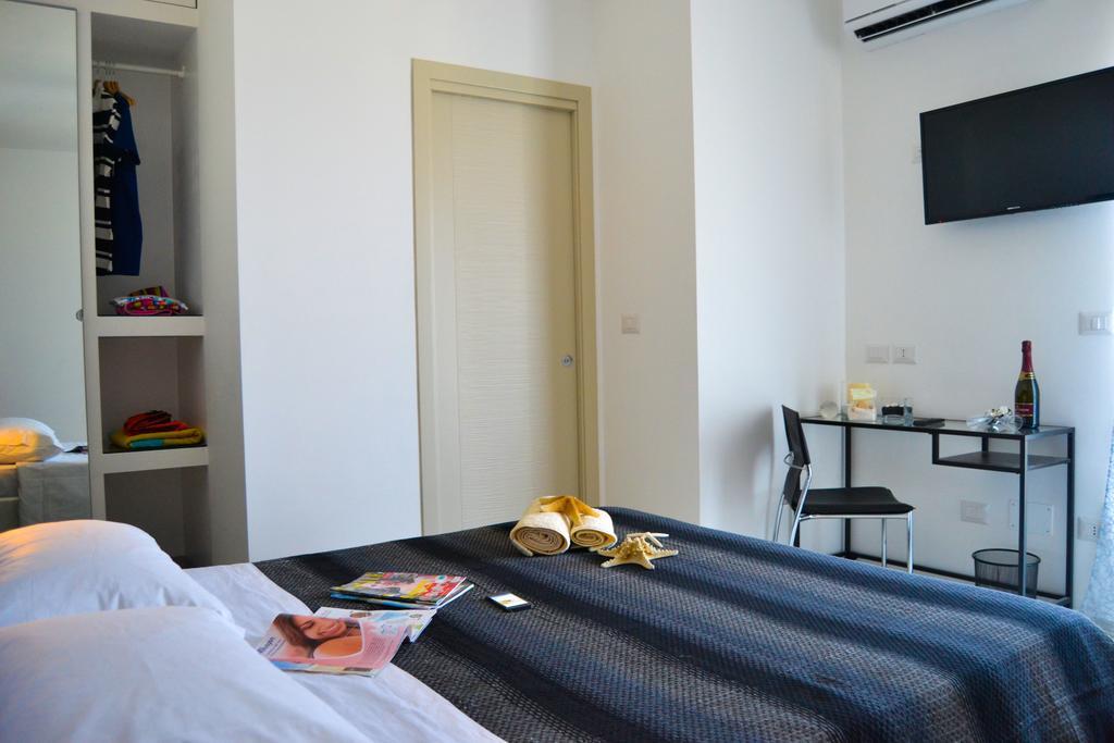 マルゲリータ・ディ・サヴォイア Sottosopra Bed & Breakfast エクステリア 写真